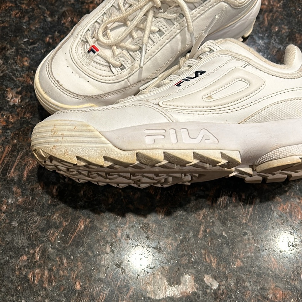 FILA WOMENS DISRUPTOR II PREMIUM White / Navy /red - Picture 2 of 9